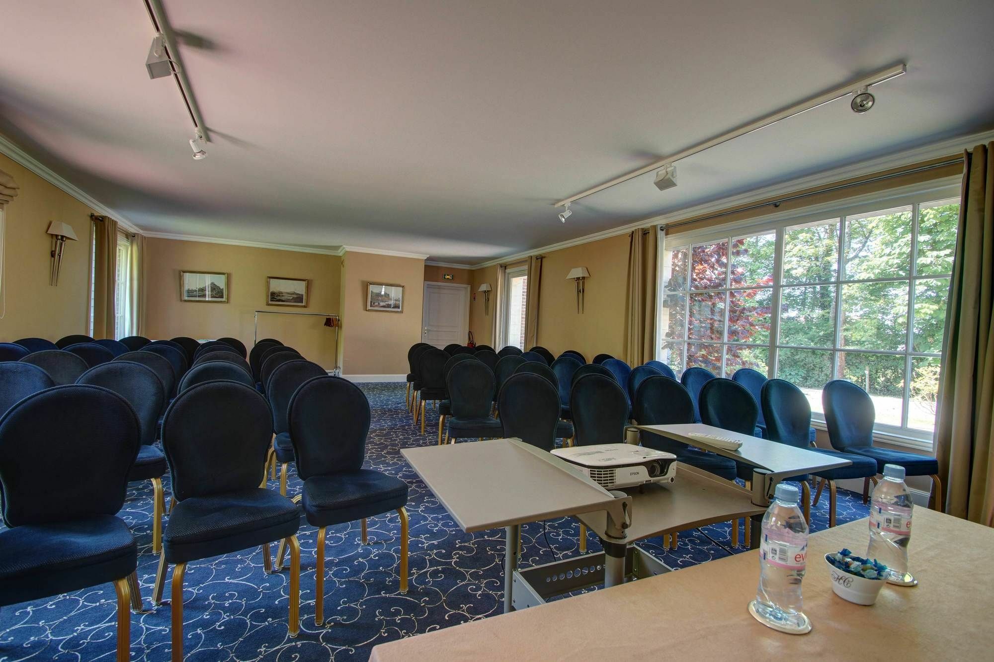 Hotel Chateau Clery Hesdin-lʼAbbé Eksteriør bilde